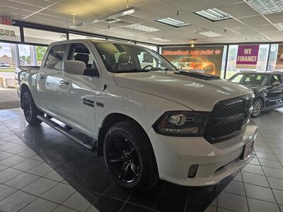 2018 RAM 1500 Night 4DR CREW CAB 4X4 - Photo 5 - Hamilton, OH 45015