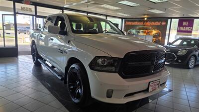 2018 RAM 1500 Night   - Photo 3 - Hamilton, OH 45015