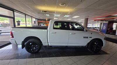 2018 RAM 1500 Night   - Photo 4 - Hamilton, OH 45015