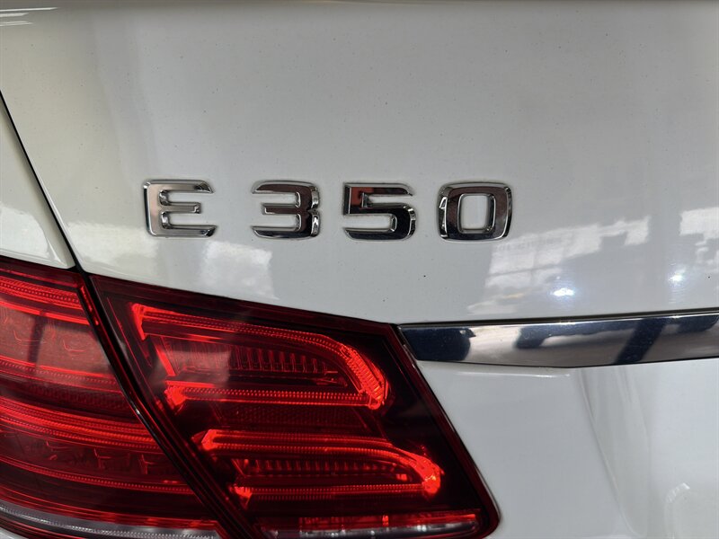 2014 Mercedes-Benz E 350 Sport 4MATIC - Photo 34 - Hamilton, OH 45015