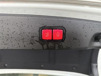 2014 Mercedes-Benz E 350 Sport 4MATIC - Photo 25 - Hamilton, OH 45015