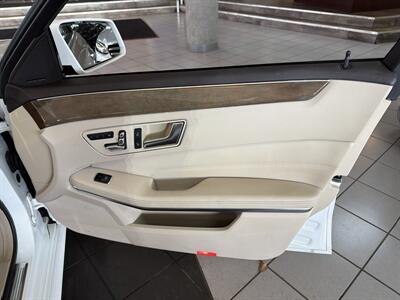 2014 Mercedes-Benz E 350 Sport 4MATIC - Photo 31 - Hamilton, OH 45015