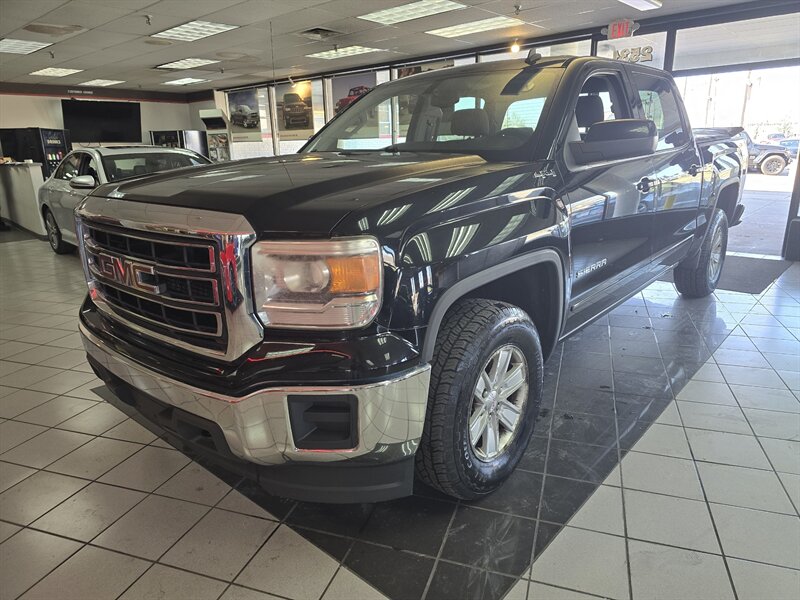 2014 GMC Sierra 1500 SLE-CREW CAB-4X4   - Photo 1 - Hamilton, OH 45015