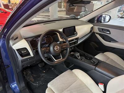 2021 Nissan Rogue SV 4DR SUV AWD   - Photo 11 - Hamilton, OH 45015