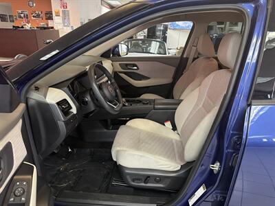 2021 Nissan Rogue SV 4DR SUV AWD   - Photo 9 - Hamilton, OH 45015