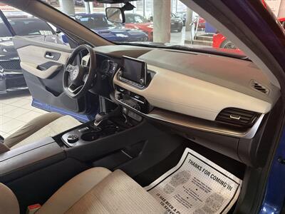 2021 Nissan Rogue SV 4DR SUV AWD   - Photo 22 - Hamilton, OH 45015