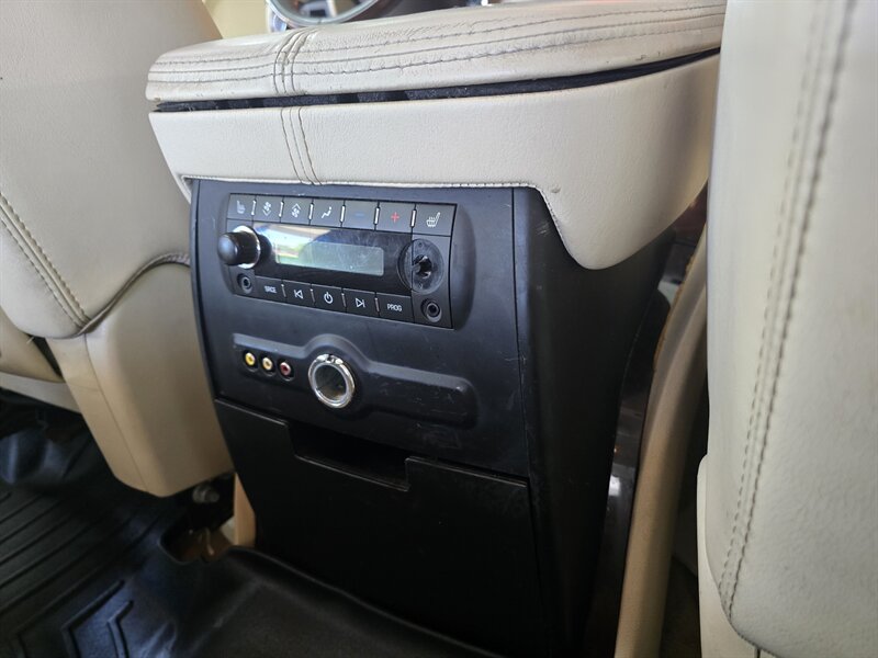 2008 Cadillac Escalade ESV Base 4DR SUV AWD - Photo 19 - Hamilton, OH 45015