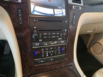 2008 Cadillac Escalade ESV Base 4DR SUV AWD - Photo 28 - Hamilton, OH 45015