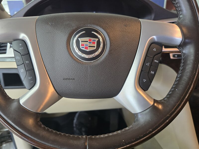 2008 Cadillac Escalade ESV Base 4DR SUV AWD - Photo 29 - Hamilton, OH 45015