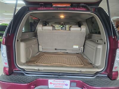 2004 GMC Yukon Denali 4DR SUV AWD - Photo 34 - Hamilton, OH 45015