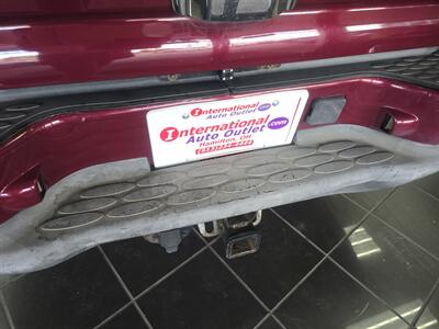 2004 GMC Yukon Denali 4DR SUV AWD - Photo 32 - Hamilton, OH 45015