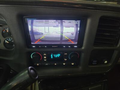 2004 GMC Yukon Denali 4DR SUV AWD - Photo 20 - Hamilton, OH 45015