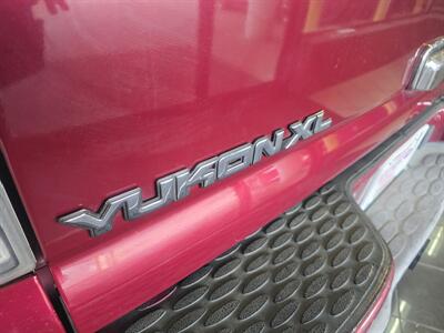 2004 GMC Yukon Denali 4DR SUV AWD - Photo 33 - Hamilton, OH 45015