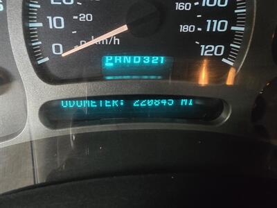 2004 GMC Yukon Denali 4DR SUV AWD - Photo 24 - Hamilton, OH 45015