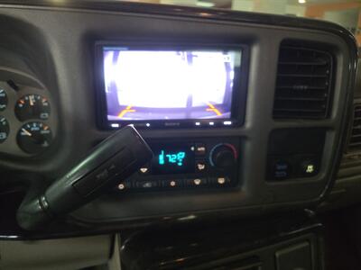 2004 GMC Yukon Denali 4DR SUV AWD - Photo 19 - Hamilton, OH 45015