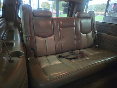 2004 GMC Yukon Denali 4DR SUV AWD - Photo 28 - Hamilton, OH 45015