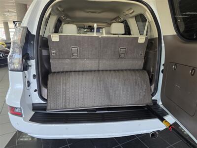 2018 Lexus GX 460 4DR SUV AWD   - Photo 16 - Hamilton, OH 45015