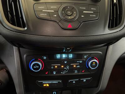 2018 Ford Escape SE 4DR SUV   - Photo 17 - Hamilton, OH 45015