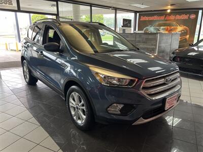 2018 Ford Escape SE 4DR SUV   - Photo 4 - Hamilton, OH 45015