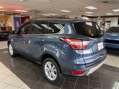 2018 Ford Escape SE 4DR SUV   - Photo 8 - Hamilton, OH 45015