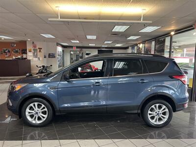 2018 Ford Escape SE 4DR SUV   - Photo 2 - Hamilton, OH 45015