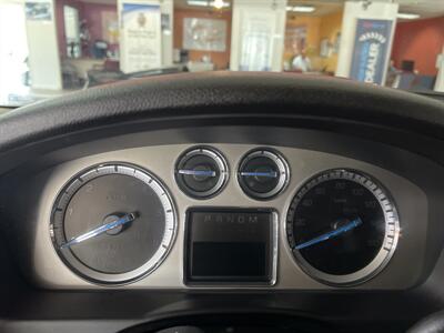 2013 Cadillac Escalade LUXURY4DR SUV AWD   - Photo 11 - Hamilton, OH 45015