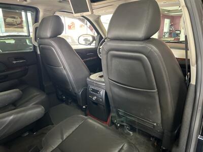 2013 Cadillac Escalade LUXURY4DR SUV AWD   - Photo 23 - Hamilton, OH 45015