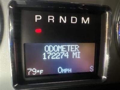 2013 Cadillac Escalade LUXURY4DR SUV AWD   - Photo 12 - Hamilton, OH 45015