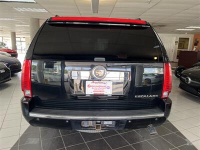 2013 Cadillac Escalade LUXURY4DR SUV AWD   - Photo 7 - Hamilton, OH 45015