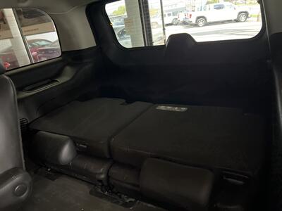 2013 Cadillac Escalade LUXURY4DR SUV AWD   - Photo 19 - Hamilton, OH 45015