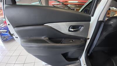2018 Nissan Murano Platinum   - Photo 23 - Hamilton, OH 45015