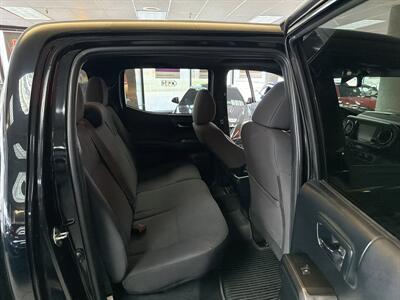 2017 Toyota Tacoma TRD Pro   - Photo 24 - Hamilton, OH 45015