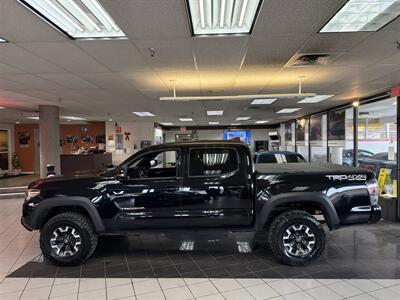 2017 Toyota Tacoma TRD Pro   - Photo 2 - Hamilton, OH 45015