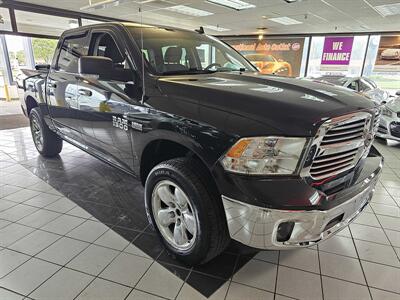 2017 RAM 1500 Big Horn/CREW CAB/HEMI/4X4   - Photo 4 - Hamilton, OH 45015