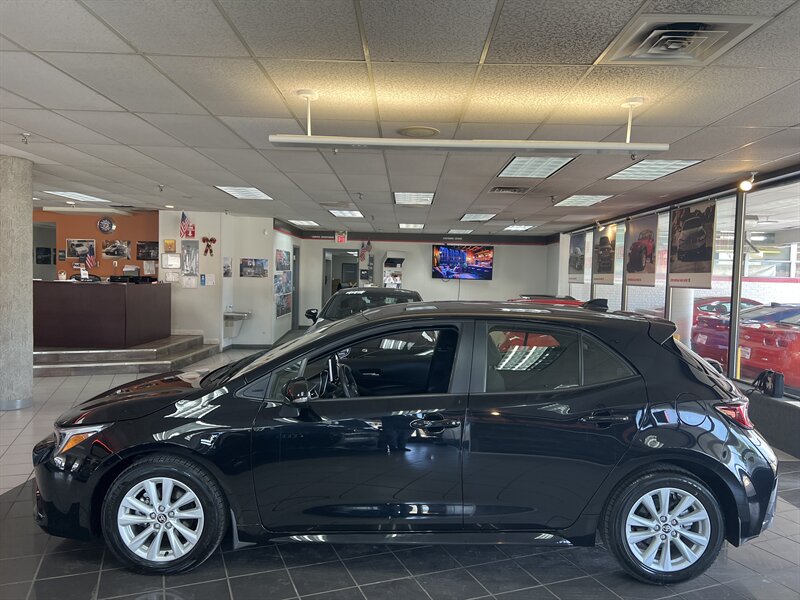2024 Toyota Corolla Hatchback SE  