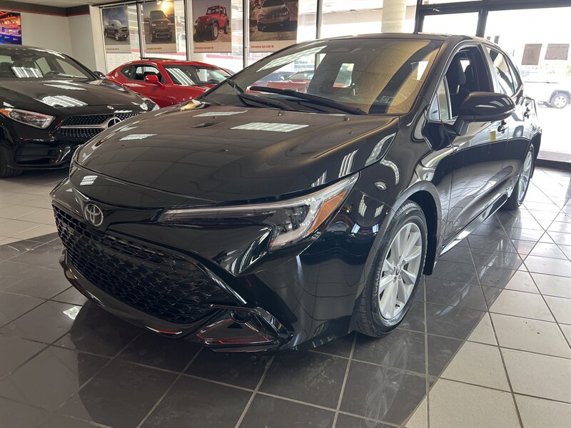 2024 Toyota Corolla Hatchback SE  