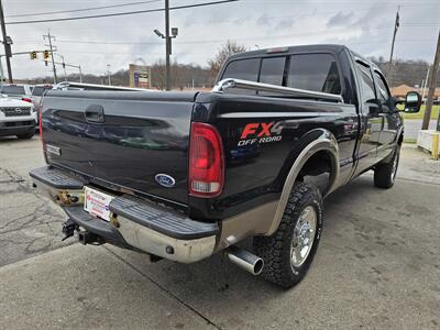 2006 Ford F-350 Super Duty Lariat 4dr Crew Cab 4X4   - Photo 6 - Hamilton, OH 45015