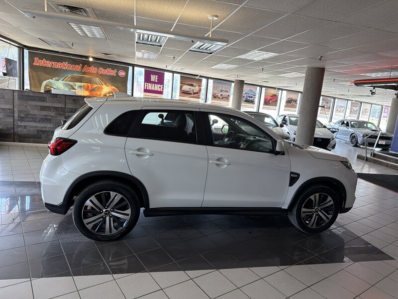 2021 Mitsubishi Outlander Sport ES 4DR SUV AWD - Photo 5 - Hamilton, OH 45015