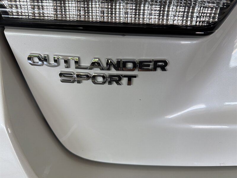 2021 Mitsubishi Outlander Sport ES 4DR SUV AWD - Photo 27 - Hamilton, OH 45015
