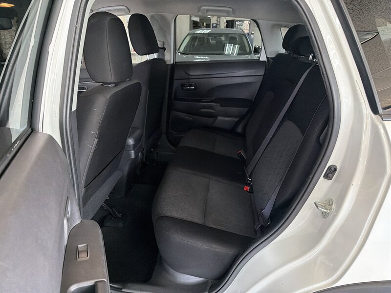 2021 Mitsubishi Outlander Sport ES 4DR SUV AWD - Photo 19 - Hamilton, OH 45015