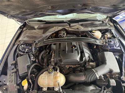 2018 Ford Mustang EcoBoost Premium   - Photo 28 - Hamilton, OH 45015