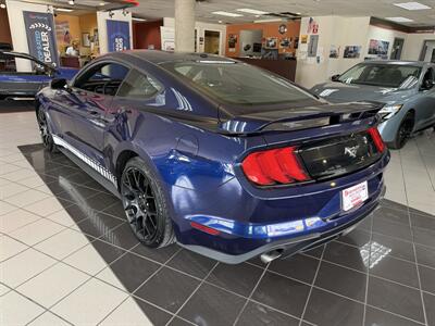 2018 Ford Mustang EcoBoost Premium   - Photo 10 - Hamilton, OH 45015
