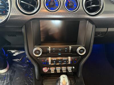 2018 Ford Mustang EcoBoost Premium   - Photo 12 - Hamilton, OH 45015