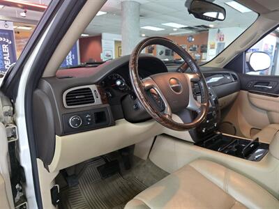 2013 GMC Yukon Denali 4DR SUV AWD   - Photo 8 - Hamilton, OH 45015