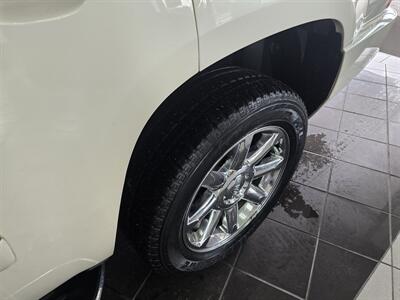2013 GMC Yukon Denali 4DR SUV AWD   - Photo 37 - Hamilton, OH 45015