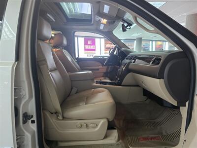 2013 GMC Yukon Denali 4DR SUV AWD   - Photo 15 - Hamilton, OH 45015