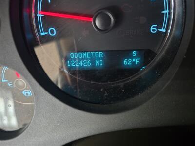 2013 GMC Yukon Denali 4DR SUV AWD   - Photo 26 - Hamilton, OH 45015