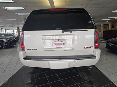 2013 GMC Yukon Denali 4DR SUV AWD   - Photo 5 - Hamilton, OH 45015