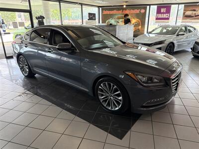 2016 Hyundai Genesis 3.8L 4DR SEDAN - Photo 4 - Hamilton, OH 45015
