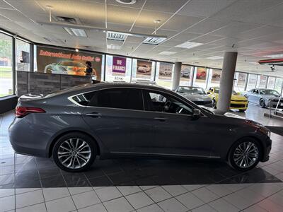 2016 Hyundai Genesis 3.8L 4DR SEDAN - Photo 5 - Hamilton, OH 45015